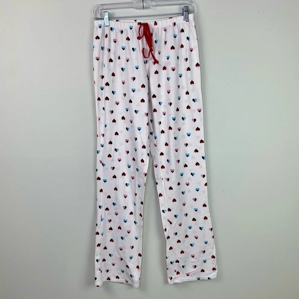Mae White Pink hearts Valentine’s Day Pajama set size S